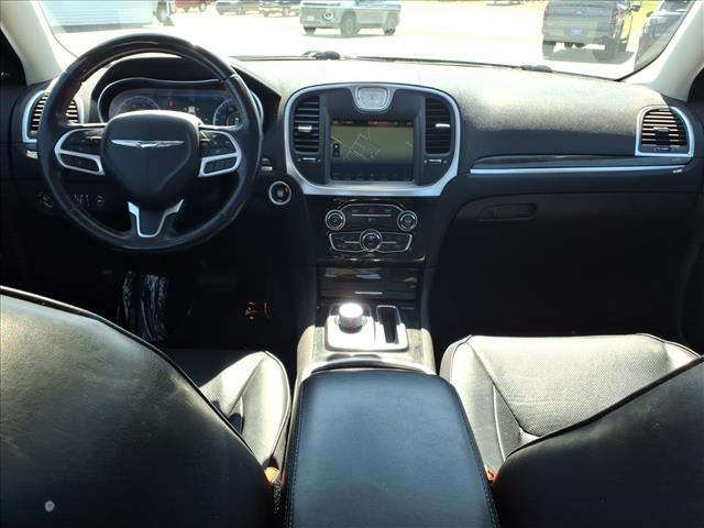 2019 Chrysler 300 Limited:14749A