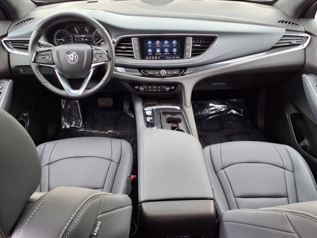 2023 Buick Enclave Essence:14699
