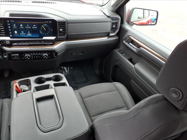 2022 Chevrolet Silverado 1500 LT:2657A