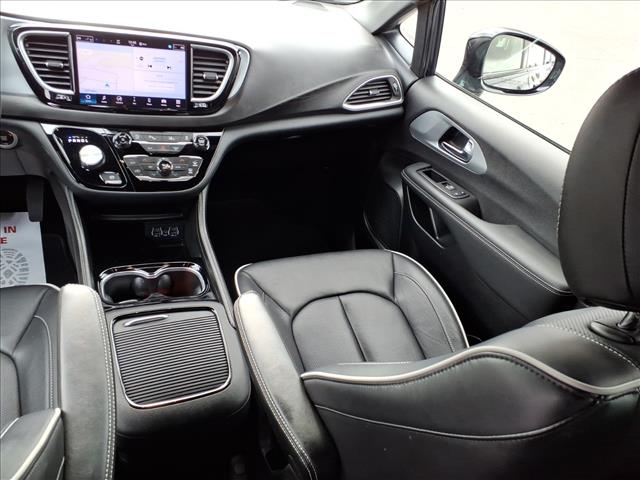 2025 Chrysler Pacifica Limited:14756