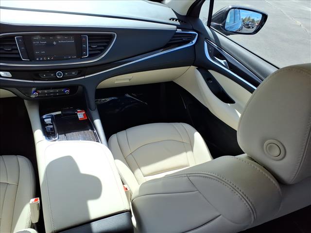 2023 Buick Enclave Essence:14804