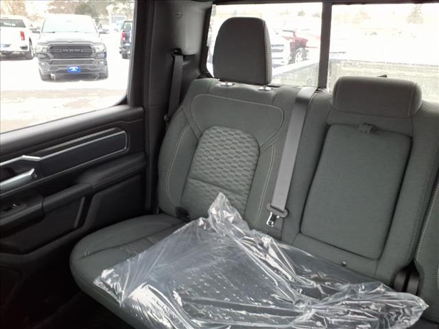 2026 RAM 1500 Big Horn:2670