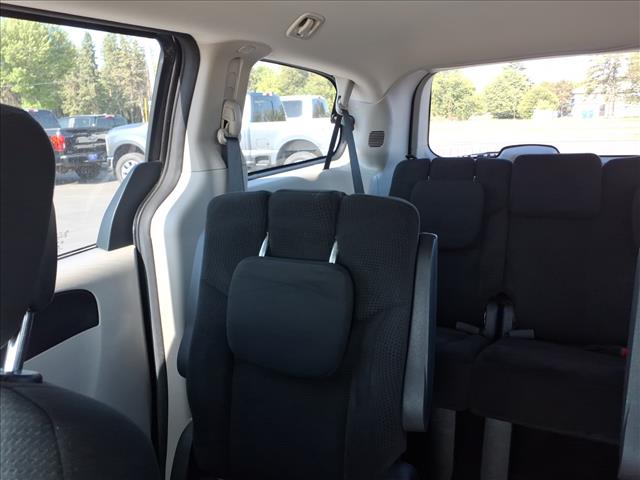 2016 Dodge Grand Caravan American Value Package:02624A