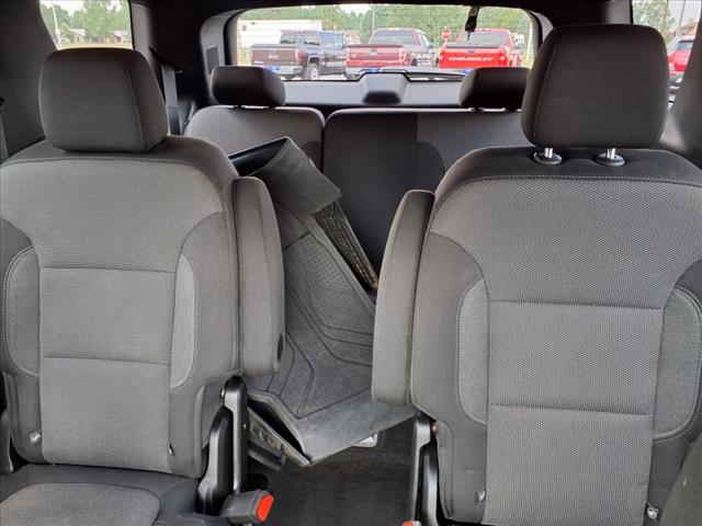 2023 Chevrolet Traverse Cloth photo 13