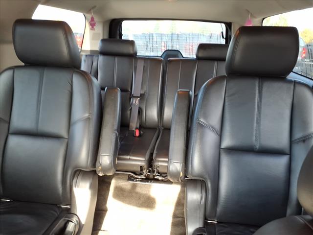 2011 Chevrolet Suburban LT:14695A