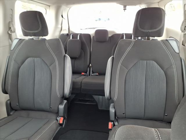 2024 Chrysler Voyager LX:14749