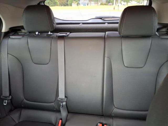 2024 Buick Encore GX Sport Touring photo 13
