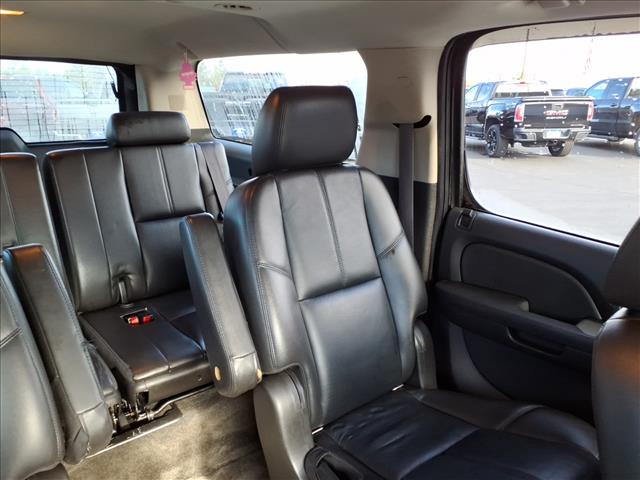 2011 Chevrolet Suburban LT:14695A