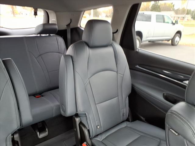 2021 Buick Enclave Essence:02508A