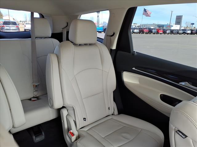 2023 Buick Enclave Essence:14804