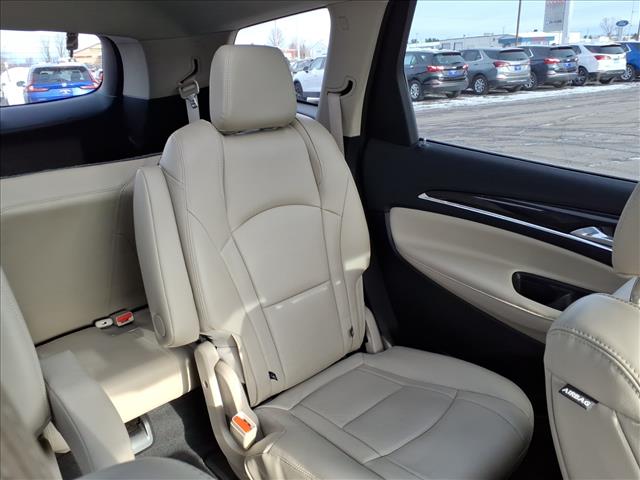 2018 Buick Enclave Essence:14699A