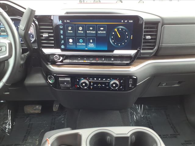 2022 Chevrolet Silverado 1500 LT:2657A