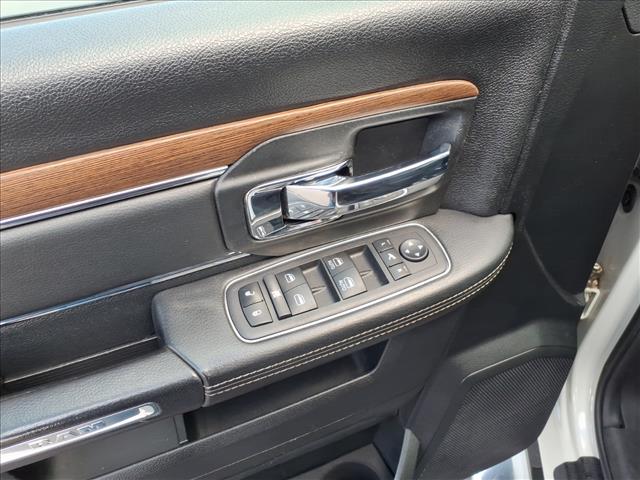 2017 RAM 1500 Laramie:14794B