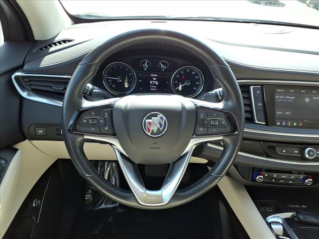 2023 Buick Enclave Essence:14804