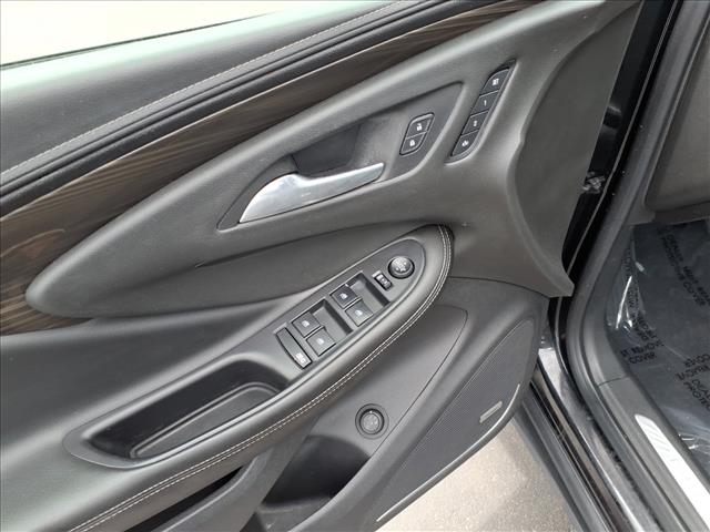 2020 Buick Envision Premium II:14858A