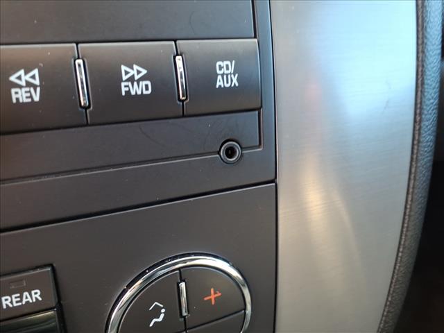 2011 Chevrolet Suburban LT:14695A