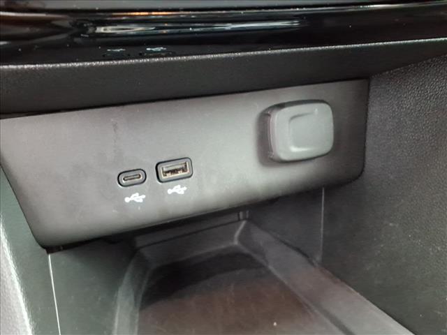 2024 Buick Encore GX Sport Touring photo 17