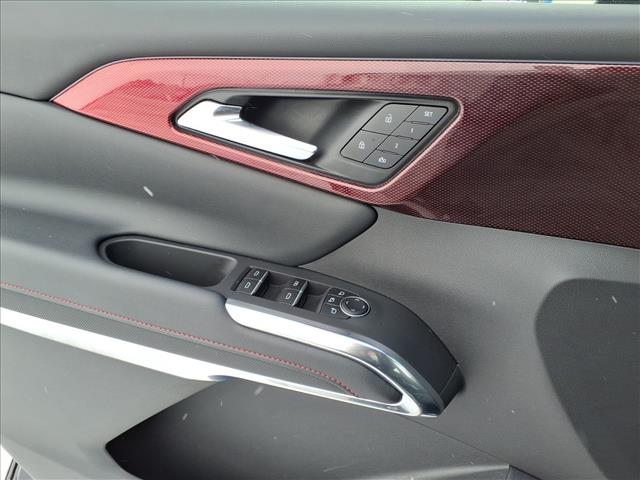 2025 Chevrolet Traverse RS:14789