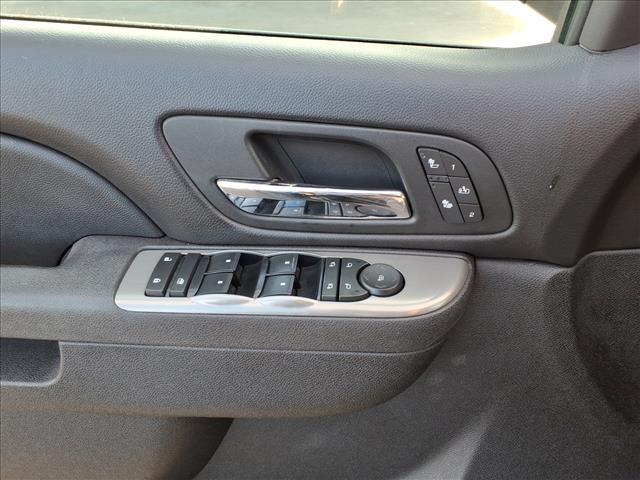 2011 Chevrolet Suburban LT:14695A