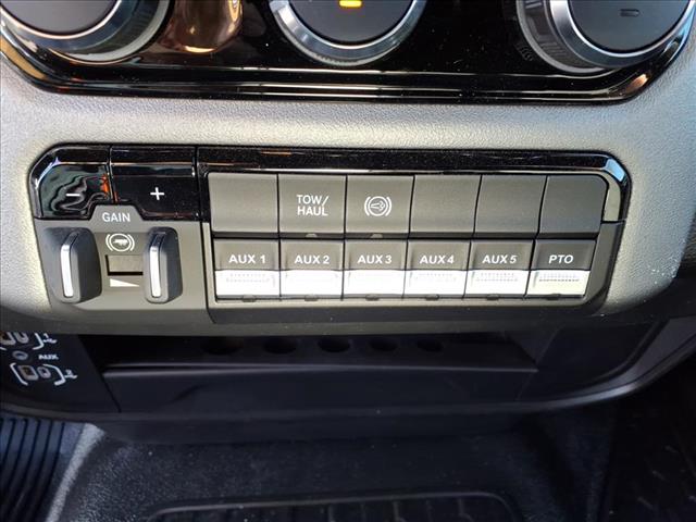 2026 RAM 3500 Tradesman:2640