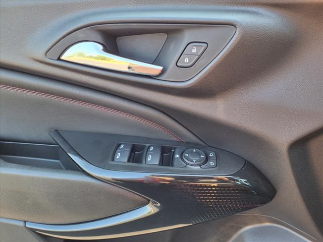2025 Chevrolet Trax RS