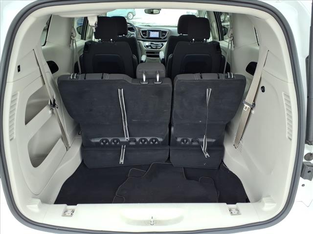 2024 Chrysler Voyager LX:14749