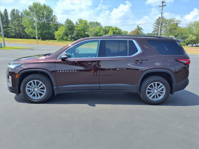 2022 Chevrolet Traverse Cloth photo 2