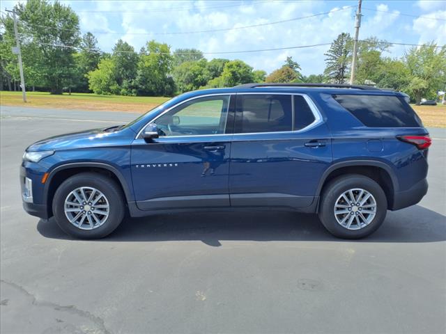 2023 Chevrolet Traverse Cloth photo 2