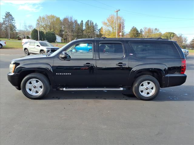 2011 Chevrolet Suburban LT:14695A