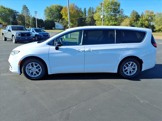 2024 Chrysler Pacifica Touring L:14743