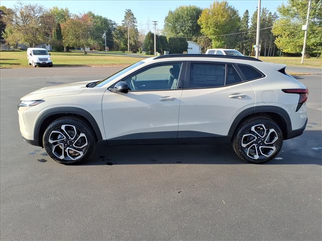 2026 Chevrolet Trax RS photo 2