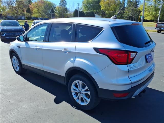 2019 Ford Escape SE photo 3