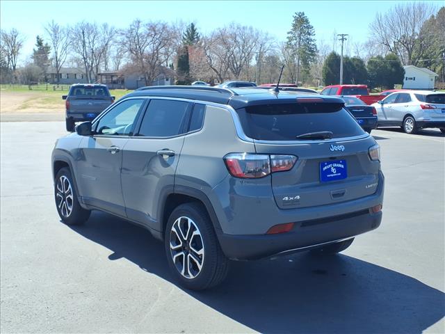 2024 Jeep Compass Limited:14833