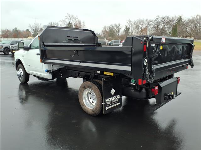 2026 Ram 3500 Tradesman photo 2
