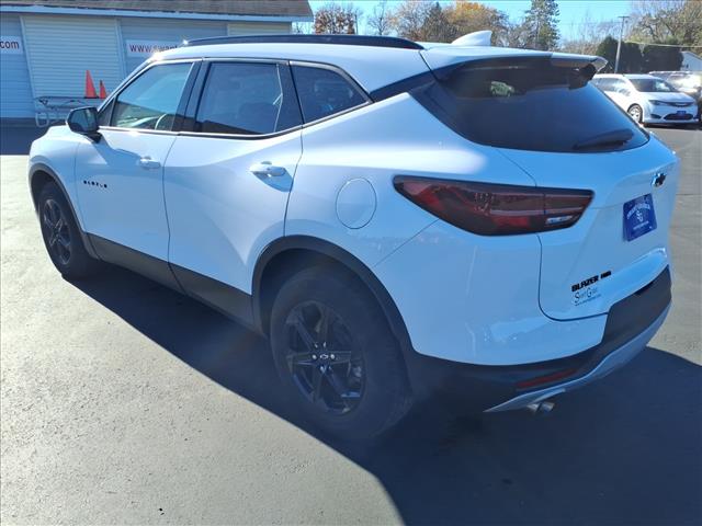 2023 Chevrolet Blazer 2LT photo 3