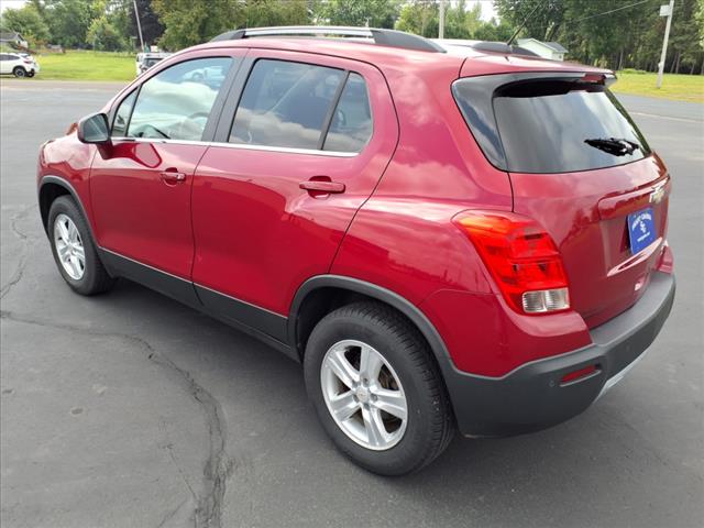 2015 Chevrolet Trax LT photo 2