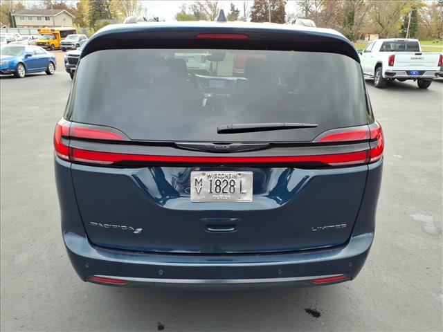 2025 Chrysler Pacifica Limited:14756