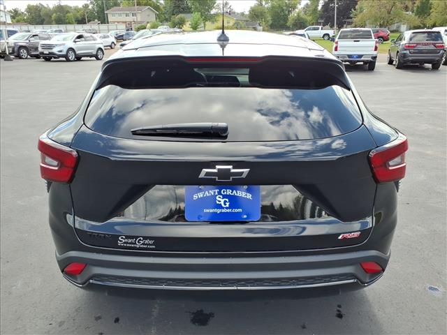 2025 Chevrolet Trax RS photo 4