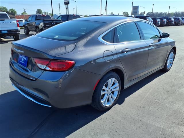 2016 Chrysler 200 Limited