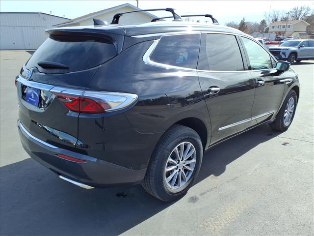 2023 Buick Enclave Essence:14804