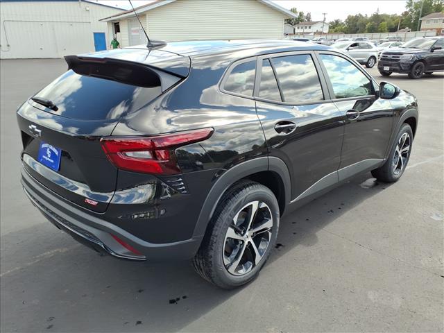 2025 Chevrolet Trax RS photo 5