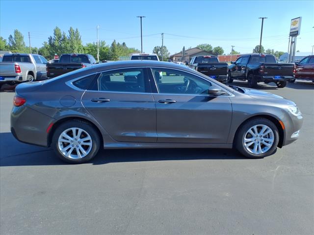 2016 Chrysler 200 Limited