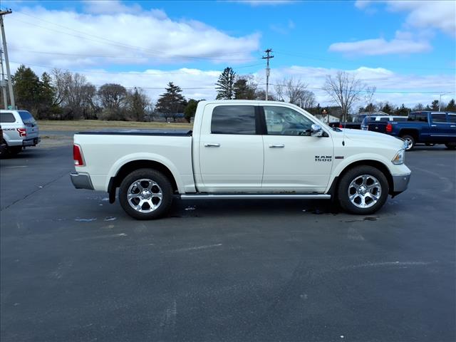 2017 RAM 1500 Laramie:14794B