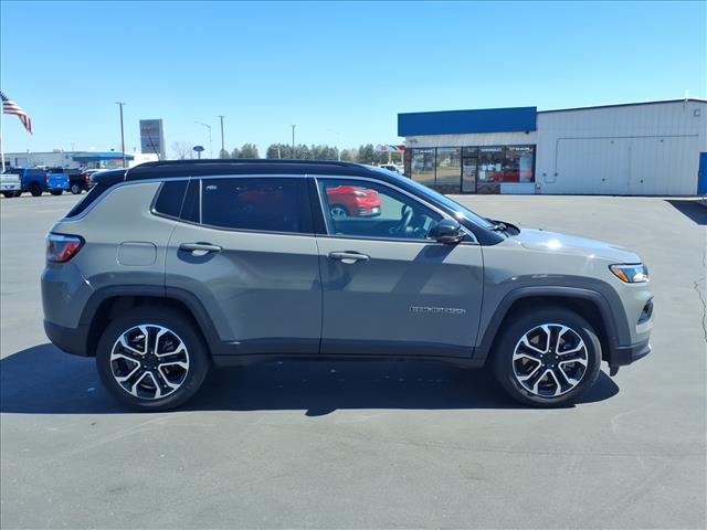 2024 Jeep Compass Limited:14833
