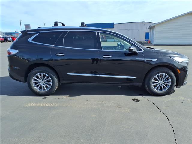 2023 Buick Enclave Essence:14804