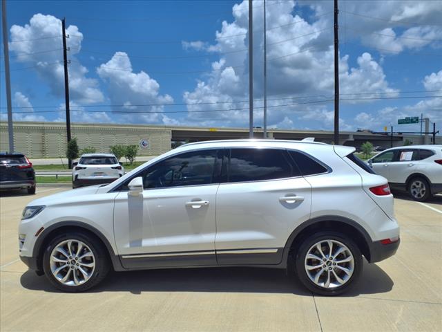 2015 Lincoln MKC Base