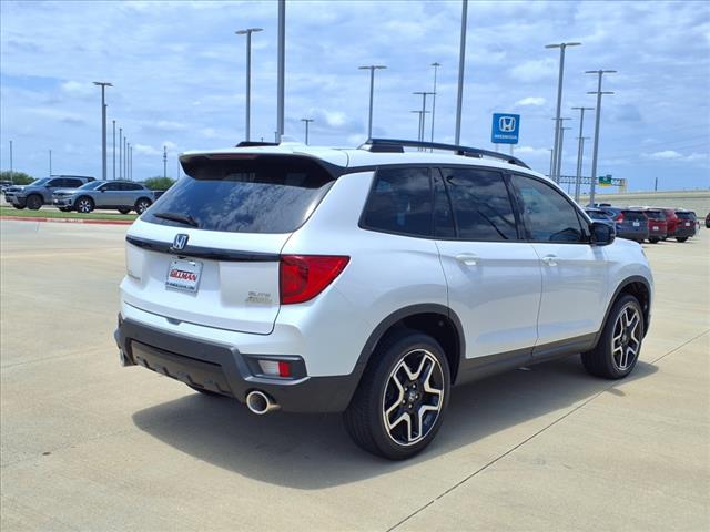 2023 Honda Passport Elite