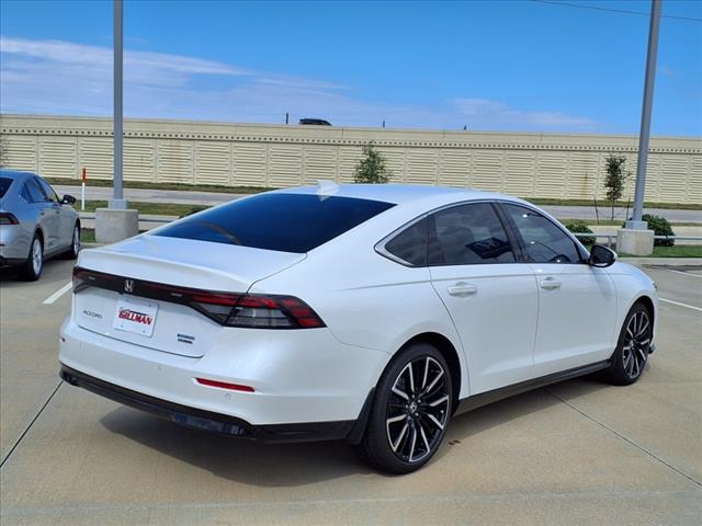 2025 Honda Accord Hybrid Touring