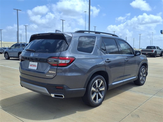 2025 Honda Pilot Touring