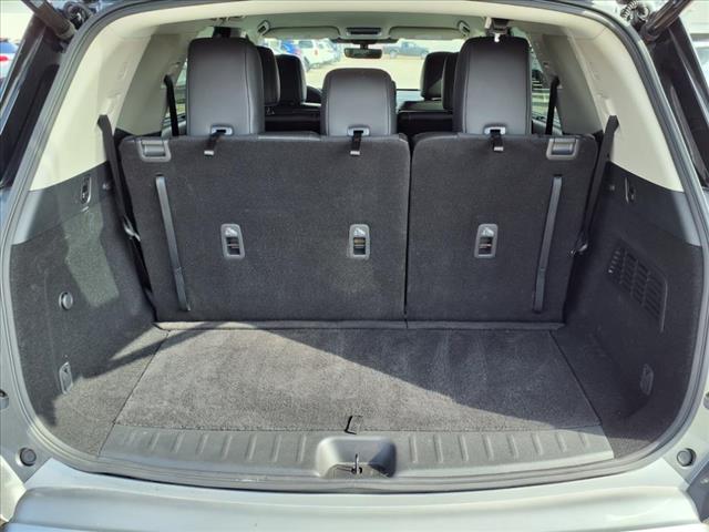 2024 Nissan Pathfinder SL